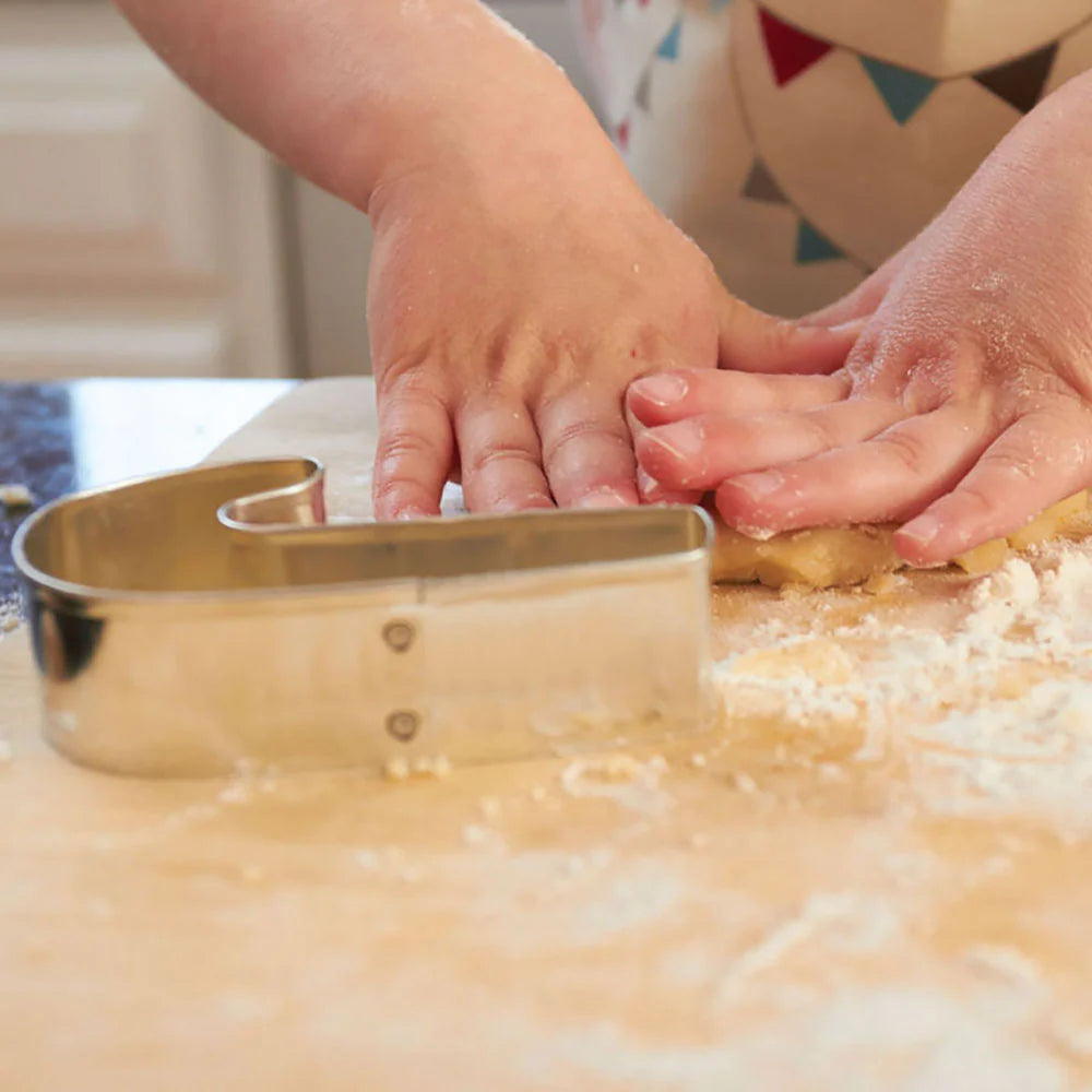 Ann Clark Candy Cane Cookie Cutter, 3 1/2"